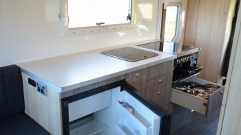 Kitchen with 3-way automatic fridge